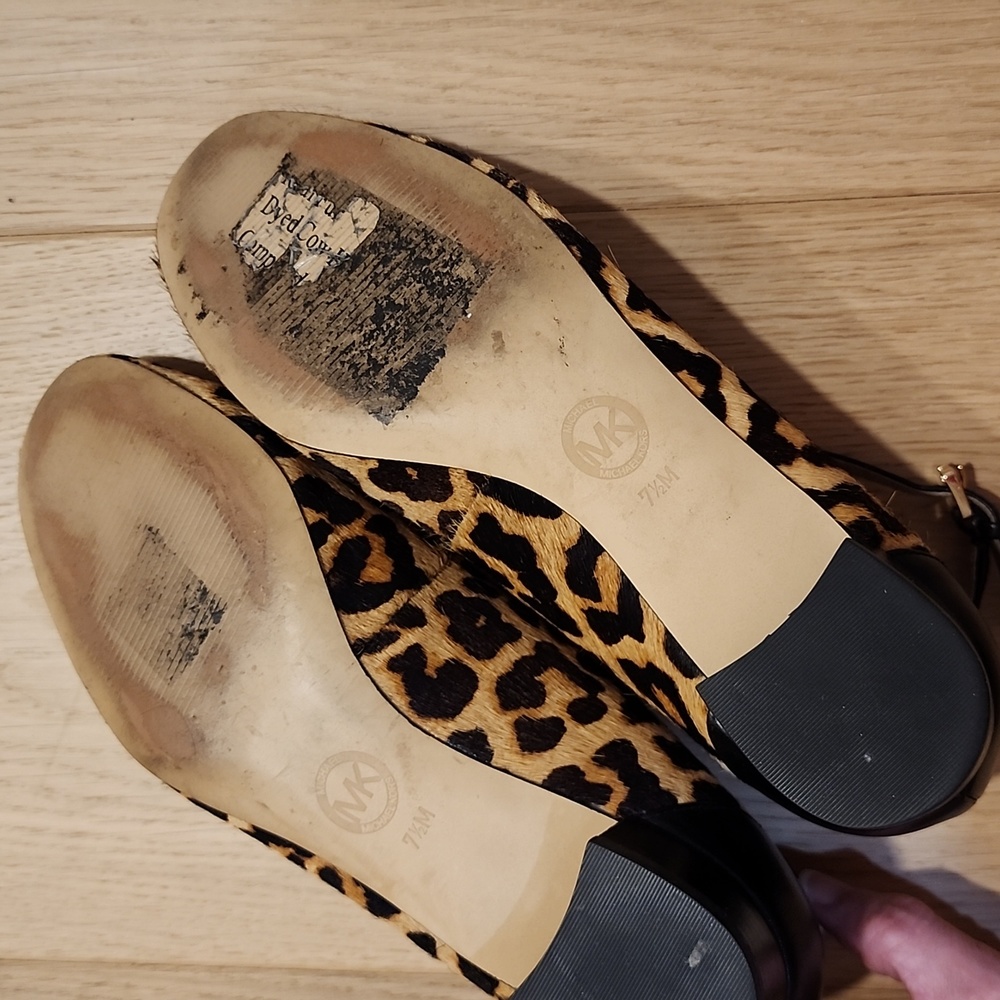 MICHAEL Michael Kors Leopard Calfhair Mary Jane Pumps sz 7 ½M - Picture 6 of 9